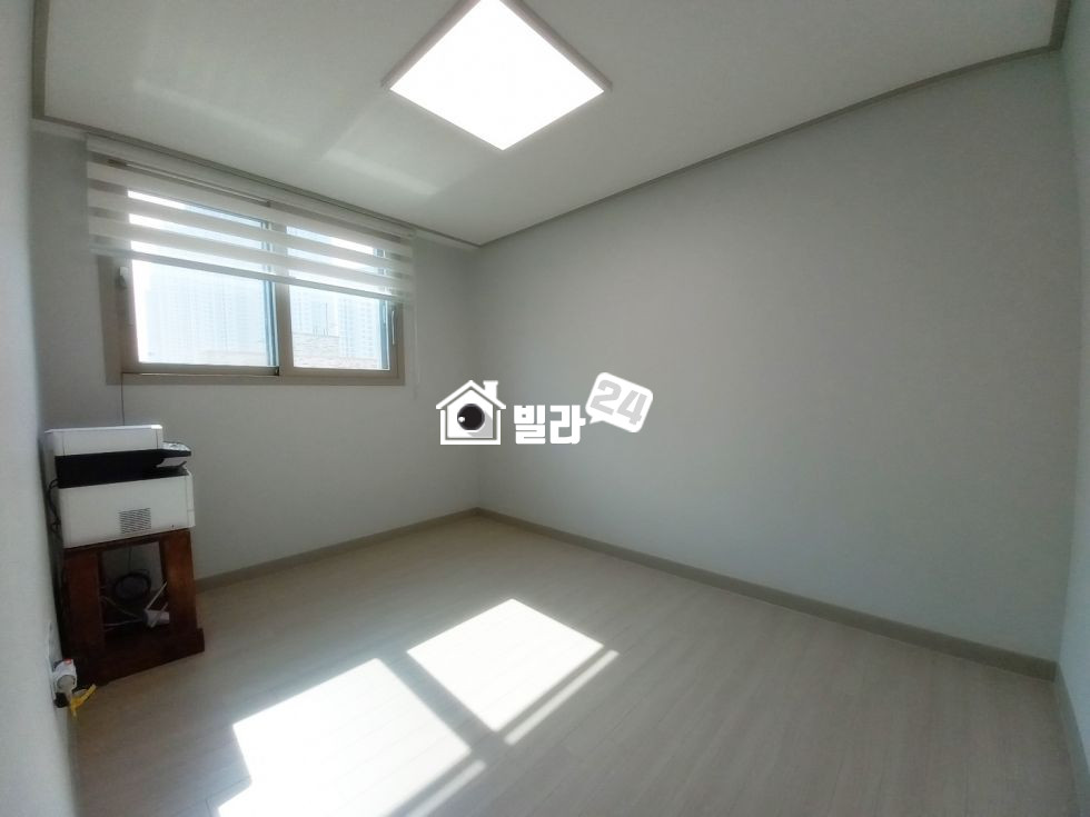 서울 구로구 고척동 ＃ 고척동 귀한매물 / 넓은 투룸 / 일렬 실내주차장 / 초등학교 옆 / 특가 진행중!! 분양 매물번호 35172 사진 9