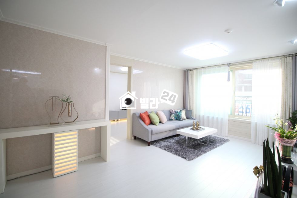 서울 강북구 번동 ✪✪ 수유역 투룸 가격&내실 굿!!! ✪✪ 어머나!!!! 넉넉한 거실공간~~❥❥ 친환경자재 내진설계 완벽한집~~❥❥ 주방수납공간도 넉넉~~!!!!!!! 위치도 너무 좋아요~~!!!!!!!! 분양 매물번호 32876 사진 2