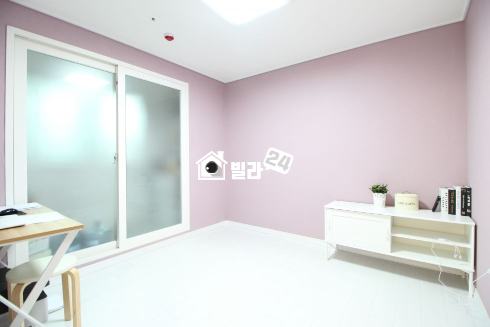 서울 강북구 미아동 ◀◀ 미아동!! 신축!! 이렇게 좋다니!! ◀◀ 거실도 크고 식탁자리도 넉넉해요~~~!!!! 환기성도 뛰어난 집~~!!!! 구경오셔요~~~!!!! 분양 매물번호 34344 사진 6