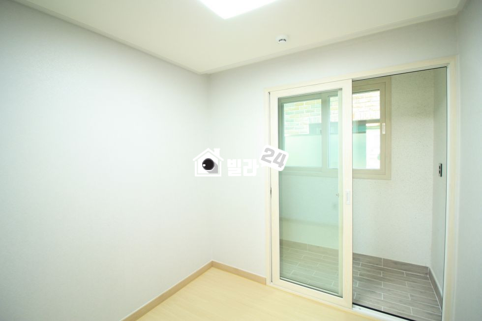 서울 강북구 미아동 ✪✪ 역세권 쓰리룸!!!! 가격좋은집!!!! ✪✪ 삼양역 가까워요~~~!!!!! 다방면으로 신경을 많이 썻어요~~!!!! 삼양초등학교 가까운 좋은 쓰리룸 보러오셔요~~~☎☎☎ 분양 매물번호 33402 사진 6