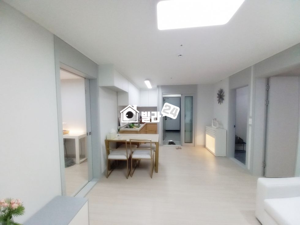 서울 마포구 망원동 ★마포구청역세권 / 넓은 투룸 / 단지 깔끔 / 쓰리룸 잔여2세대!! 분양 매물번호 35247 사진 4