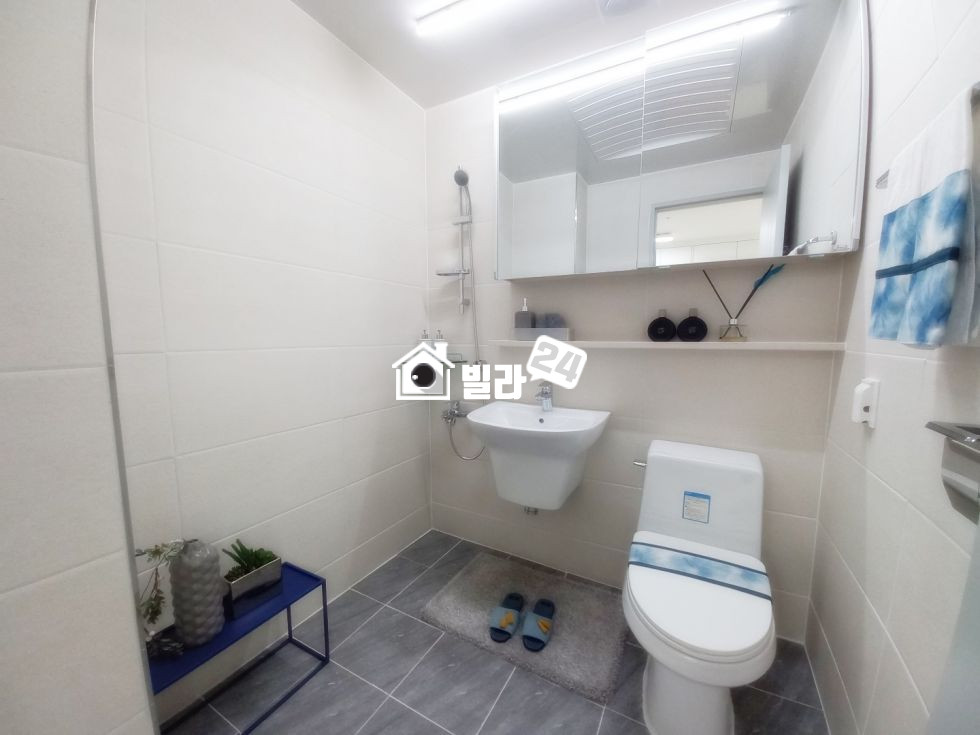 서울 마포구 망원동 ★마포구청역세권 / 넓은 투룸 / 단지 깔끔 / 쓰리룸 잔여2세대!! 분양 매물번호 35247 사진 9