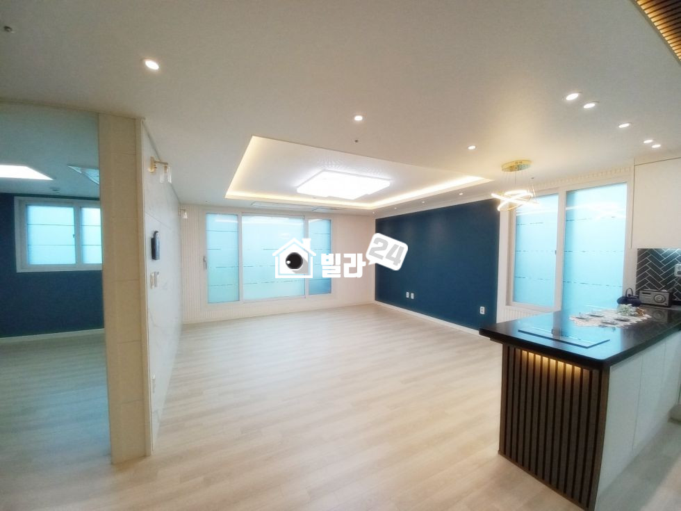 서울 마포구 성산동 성산동 거실주방 끝내주게 넓은 평수! 통베란다 있어요 / 마포구 매물 최대 최다 보유! 분양 매물번호 35252 사진 2