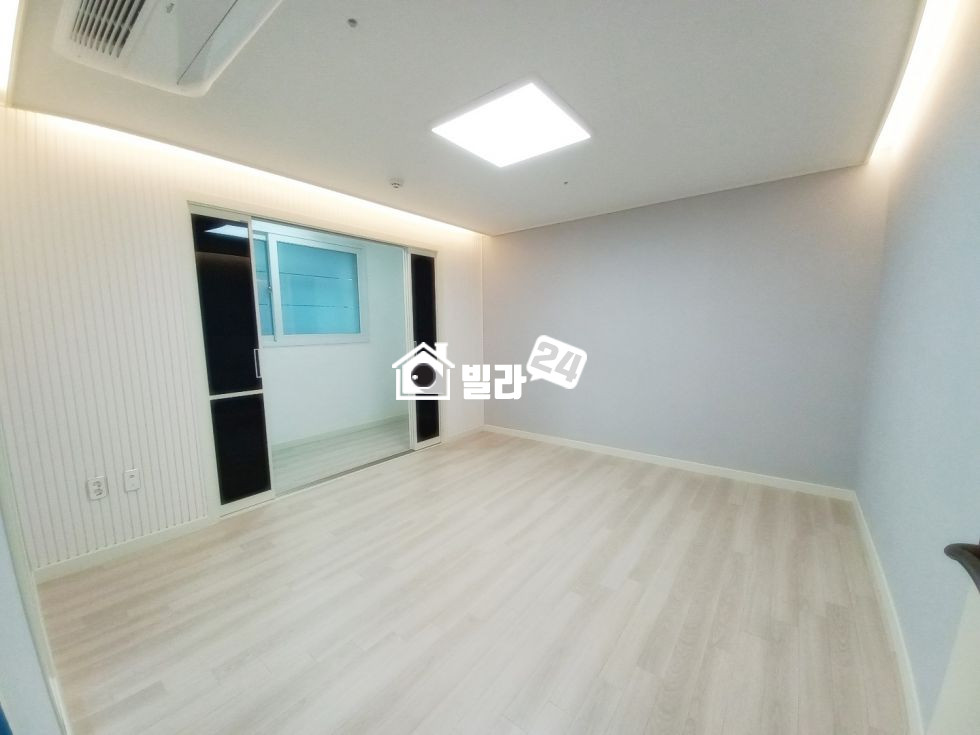 서울 마포구 성산동 성산동 거실주방 끝내주게 넓은 평수! 통베란다 있어요 / 마포구 매물 최대 최다 보유! 분양 매물번호 35252 사진 8