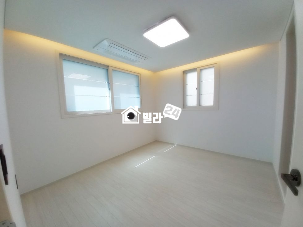 서울 마포구 망원동 ■ 망원역 초역세권 / 망리단길 인근 / 쓰리룸 구조다양/ 투룸 저렴 / 직접 보시면 우와!!!~~ 분양 매물번호 35255 사진 5