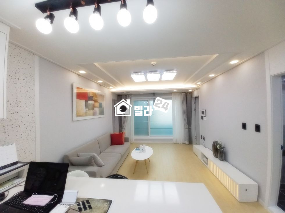 서울 종로구 혜화동 ★한성대입구역세권 / 초등학교 옆 / 혜화동 귀한 쓰리룸 / 거실주방 크게 나욌어요!!! 분양 매물번호 35273 사진 1
