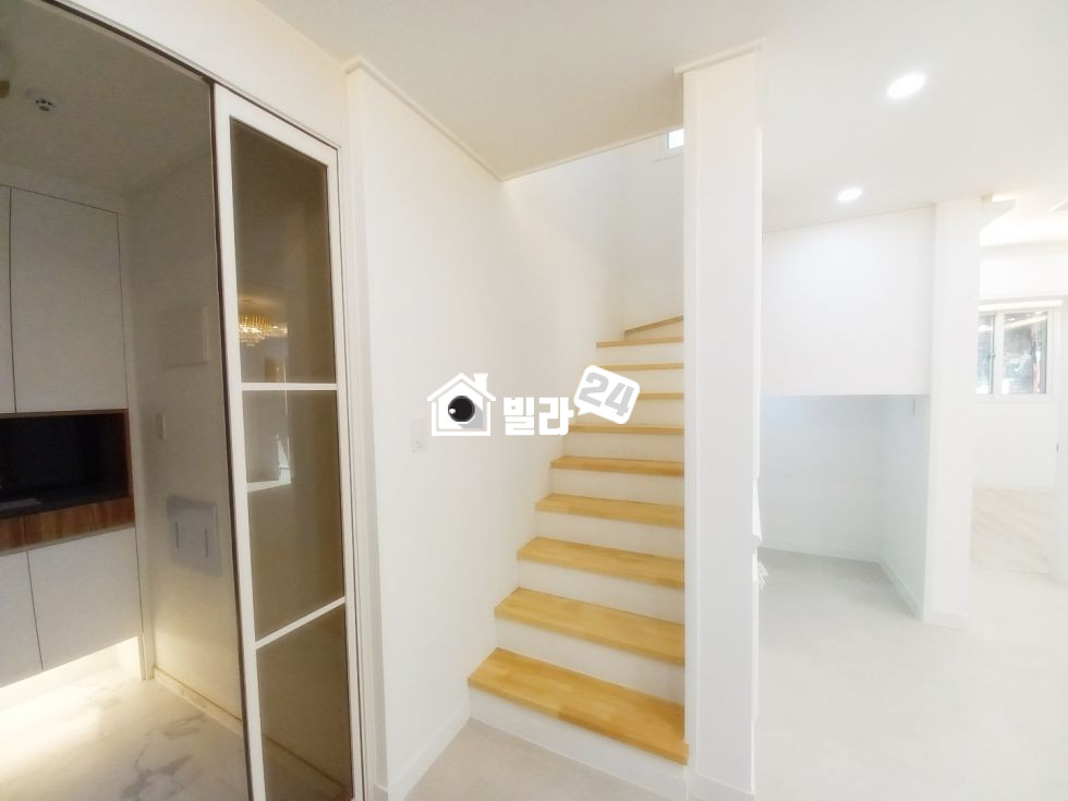 경기 안양만안구 석수동 ★★★ 안양 최고급 복층 / 살면서 이런데 한번 살아봐야죠? 분양 매물번호 35280 사진 9