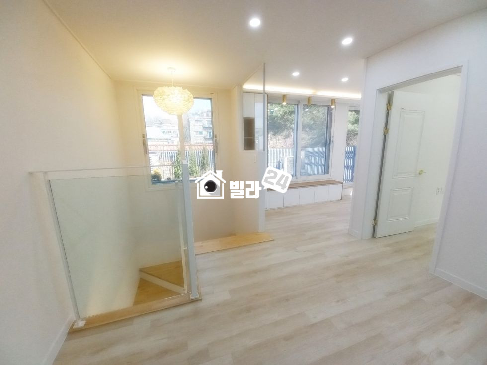 경기 안양만안구 석수동 ★★★ 안양 최고급 복층 / 살면서 이런데 한번 살아봐야죠? 분양 매물번호 35280 사진 11