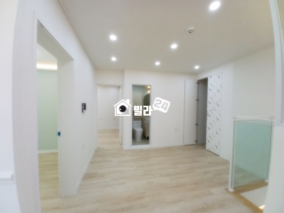 경기 안양만안구 석수동 ★★★ 안양 최고급 복층 / 살면서 이런데 한번 살아봐야죠? 분양 매물번호 35280 사진 13
