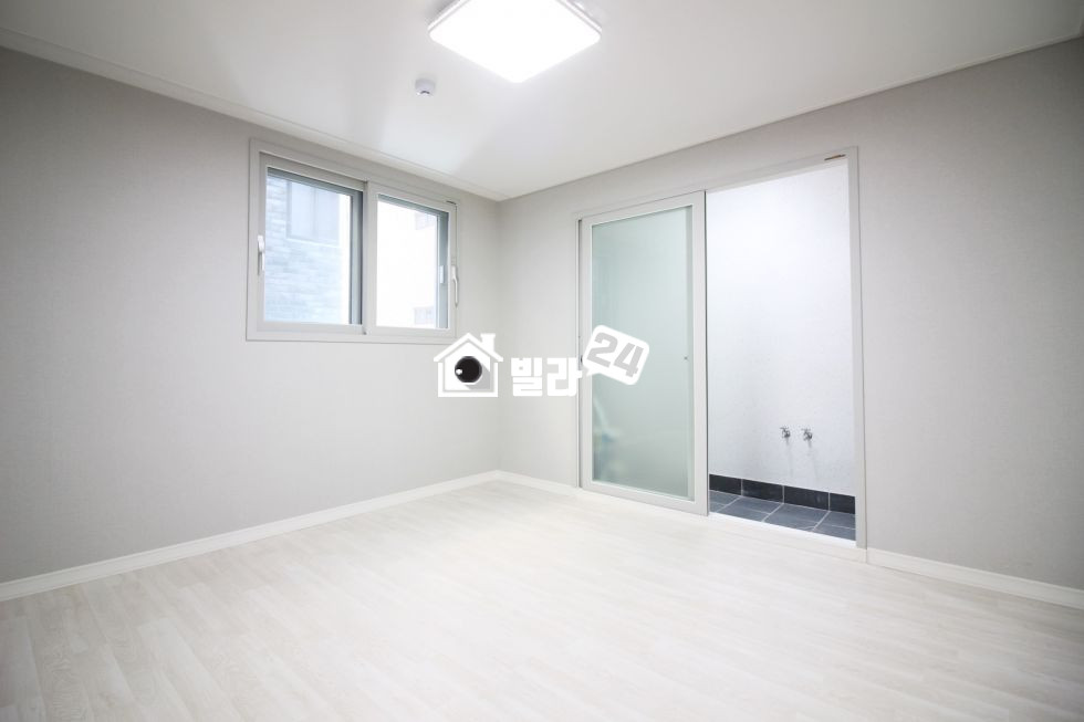 경기 수원팔달구 우만동 『빌라도 이제는 대단지로 만나보자 ~!!』♡♠ 대단지형 빌라!!! 세대수가 최고!!! 다양한 구조까지만나보세요!! 분양 매물번호 30136 사진 7