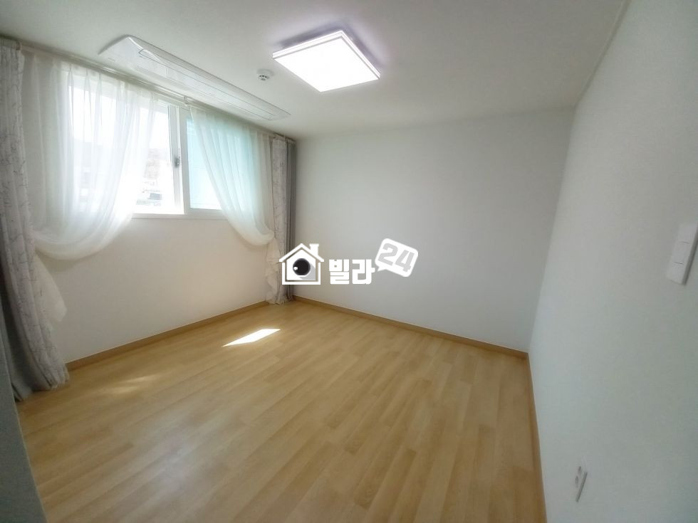 경기 안양만안구 안양동 ★★명학역세권에 쓰리룸복층이?? 복층구조 잘되어있어요~ 왕테라스까지!! 분양 매물번호 35285 사진 4
