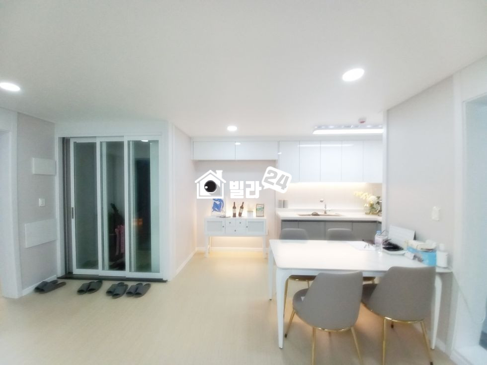 경기 군포시 당동 ◆ 당동 쓰리룸 거실주방 넓은 집 / 군포역 도보가능 / 초등학교 옆 / 군포에서 보기힘든 넓은 평수!! 분양 매물번호 35291 사진 5