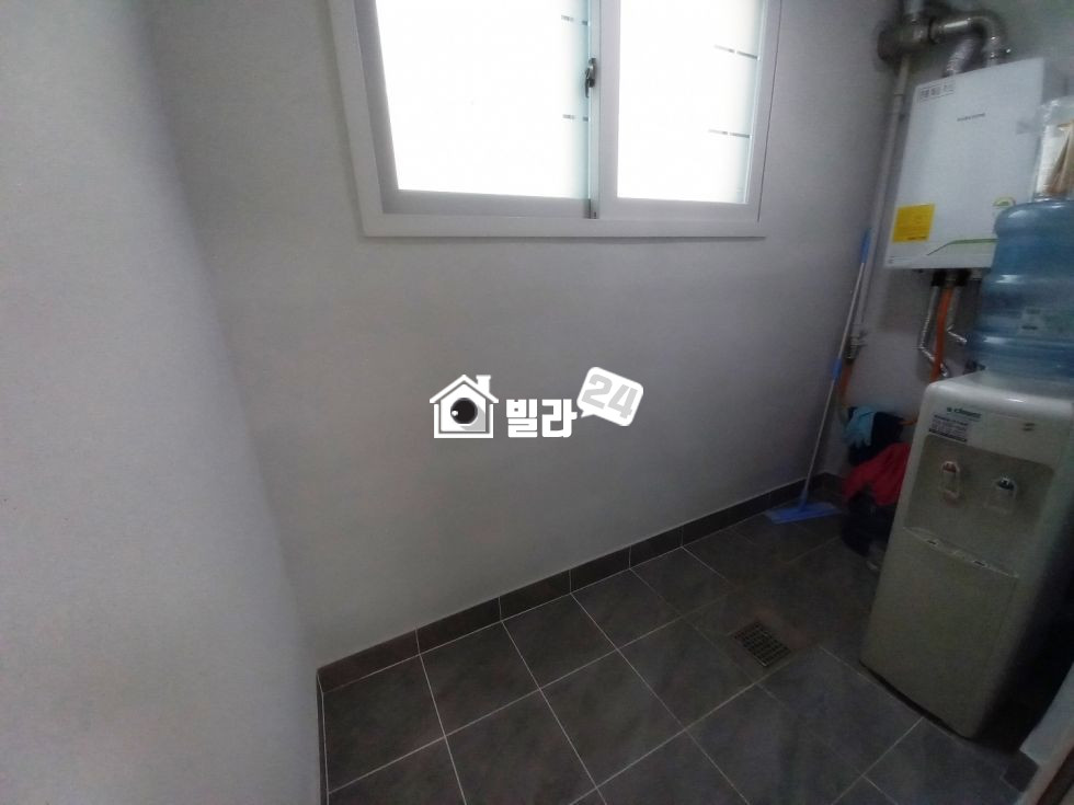 경기 군포시 당동 ◆ 당동 쓰리룸 거실주방 넓은 집 / 군포역 도보가능 / 초등학교 옆 / 군포에서 보기힘든 넓은 평수!! 분양 매물번호 35291 사진 11