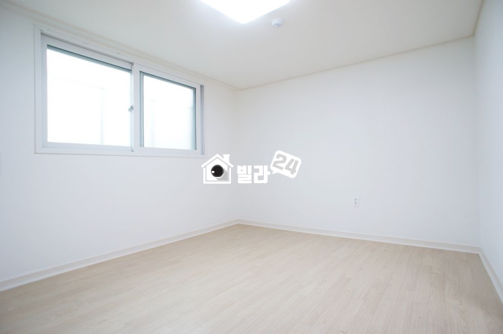 경기 안양만안구 안양동 ♥√안양역 인근 3룸 ♥√ 왕베란다 + 넓은 구조 까지!! 언제까지 고민만 하실거에요! 고민하시다가 좋은집 구하기 더 힘들어요! ♥ 분양 매물번호 30242 사진 6