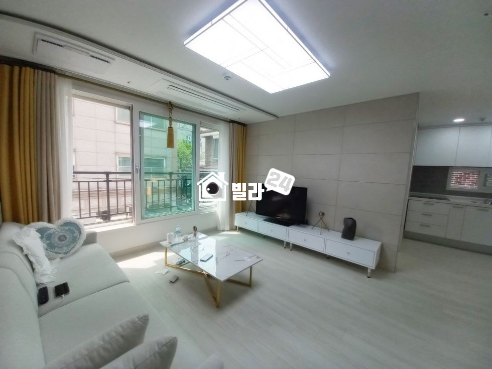 서울 중랑구 면목동 ☆★ 사가정역세권 / 넓은 쓰리룸 / 24시간 빌라투어 진행 / 바로 ☎ ☎ ☎ 분양 매물번호 35281 사진 2