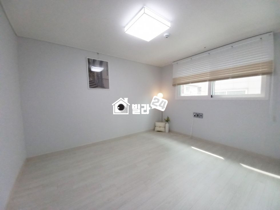 서울 중랑구 면목동 ☆★ 사가정역세권 / 넓은 쓰리룸 / 24시간 빌라투어 진행 / 바로 ☎ ☎ ☎ 분양 매물번호 35281 사진 6