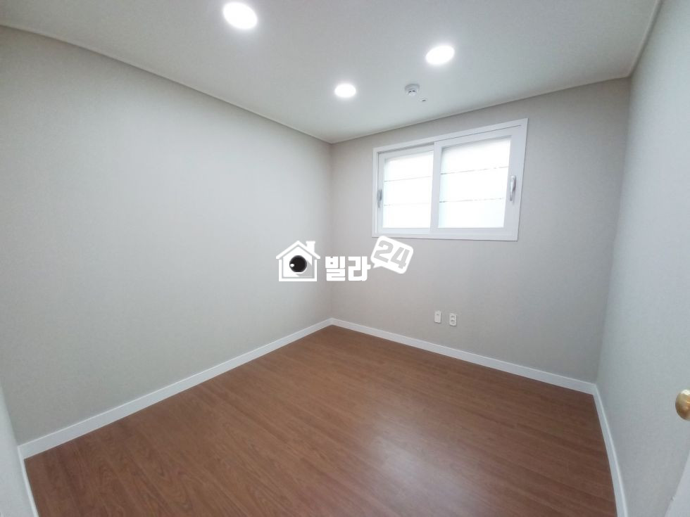 서울 중랑구 망우동 ◆망우동 4룸 / 인테리어 최고 / 초등학교 옆 / 마감 임박!! 바로 ☎ ☎ ☎ ☎ ☎ 분양 매물번호 35338 사진 9