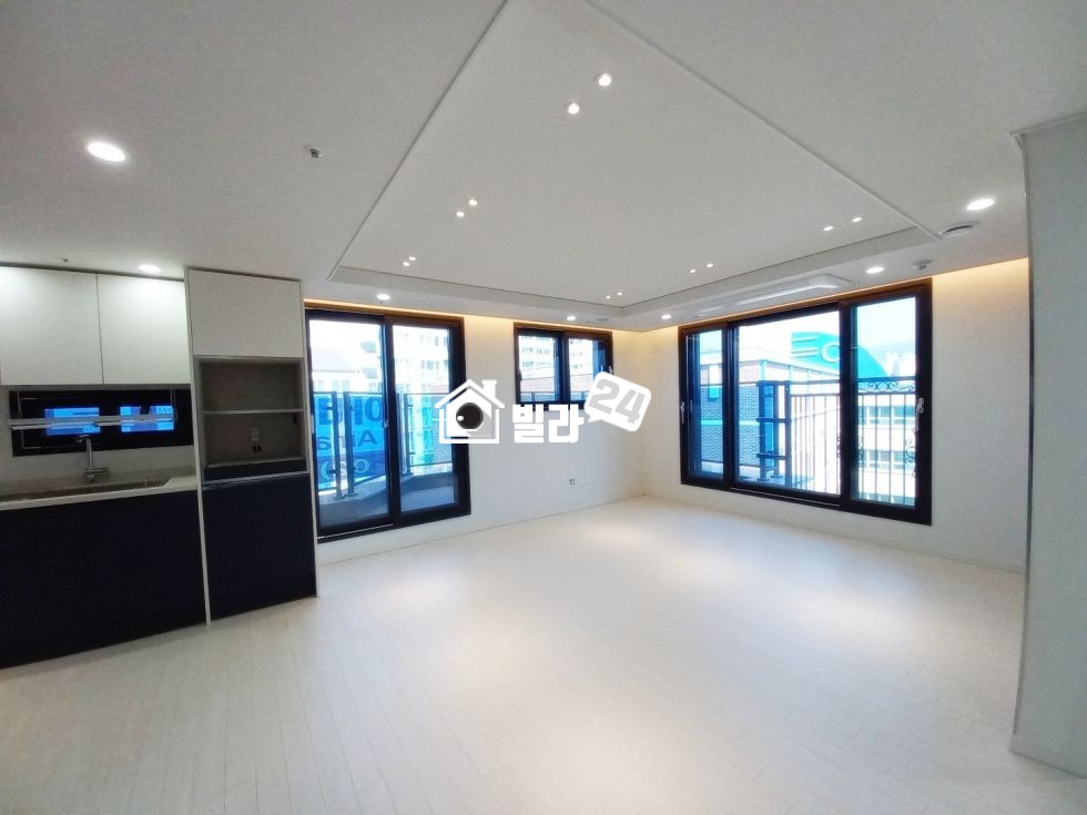 서울 송파구 문정동 ♥ 송파구 복층 너무 좋아요! 학교 가깝고 역 가깝고 인테리어 너무 이뻐요^^ 분양 매물번호 35361 사진 2