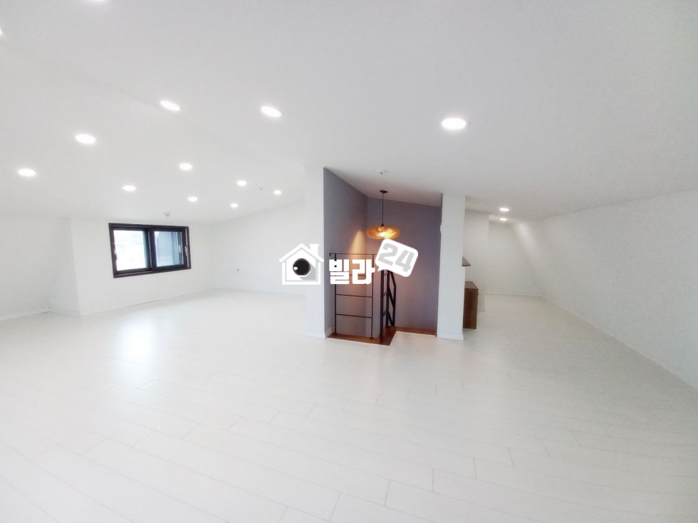 서울 송파구 문정동 ♥ 송파구 복층 너무 좋아요! 학교 가깝고 역 가깝고 인테리어 너무 이뻐요^^ 분양 매물번호 35361 사진 7