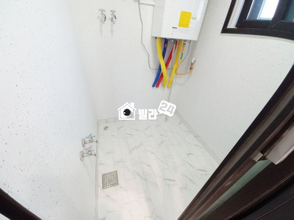 서울 송파구 문정동 ♥ 송파구 복층 너무 좋아요! 학교 가깝고 역 가깝고 인테리어 너무 이뻐요^^ 분양 매물번호 35361 사진 13