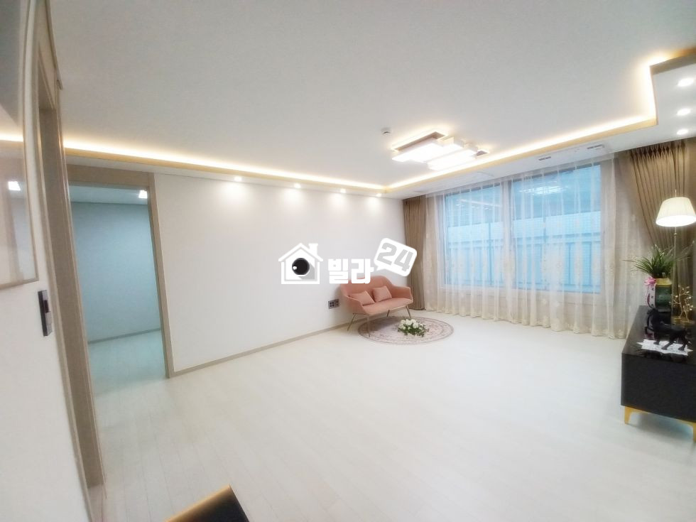 서울 서초구 방배동 ##방배역세권 / 방배동에 이정도 넓은 쓰리룸 귀합니다! 바로 ☎ ☎ ☎ ☎ ☎ 분양 매물번호 35379 사진 2