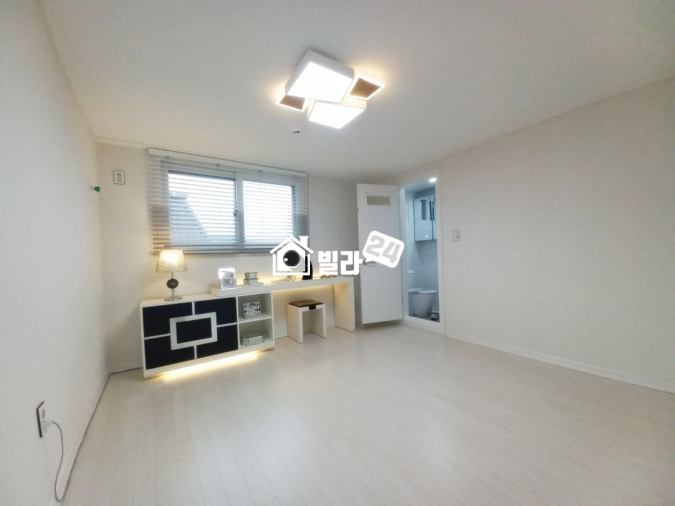 경기 수원장안구 조원동 ◈ 장안구청 옆 / 학군 최고 / 넓은 쓰리룸에 테라스 ~ !! 분양 매물번호 35391 사진 6