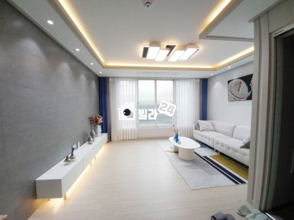 서울 양천구 신월동 ★신월동에 정말 넓은 평수를 찾으시나요?? 베란다가 2개? 정말 넓게 잘빠진 쓰리룸 ! 분양 매물번호 35431 사진 1