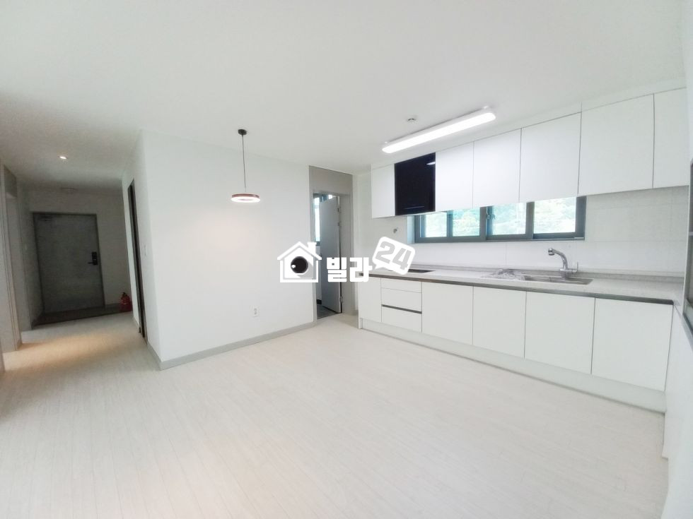 충남 천안동남구 북면 연춘리 ★ 천안 연춘리 정말 넓은 쓰리룸 / 빌라 대단지 형성 / 산 조망 전원생활 느끼기 좋아요 ★ 분양 매물번호 34877 사진 5
