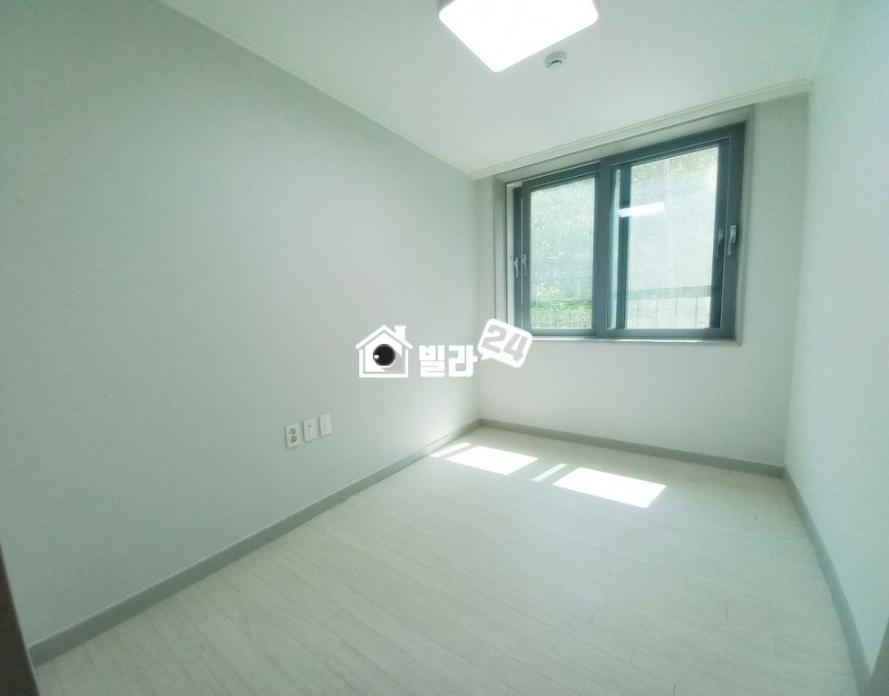 충남 천안동남구 북면 연춘리 ★ 천안 연춘리 정말 넓은 쓰리룸 / 빌라 대단지 형성 / 산 조망 전원생활 느끼기 좋아요 ★ 분양 매물번호 34877 사진 7