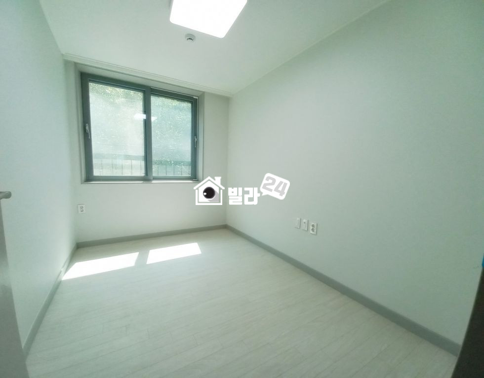 충남 천안동남구 북면 연춘리 ★ 천안 연춘리 정말 넓은 쓰리룸 / 빌라 대단지 형성 / 산 조망 전원생활 느끼기 좋아요 ★ 분양 매물번호 34877 사진 8