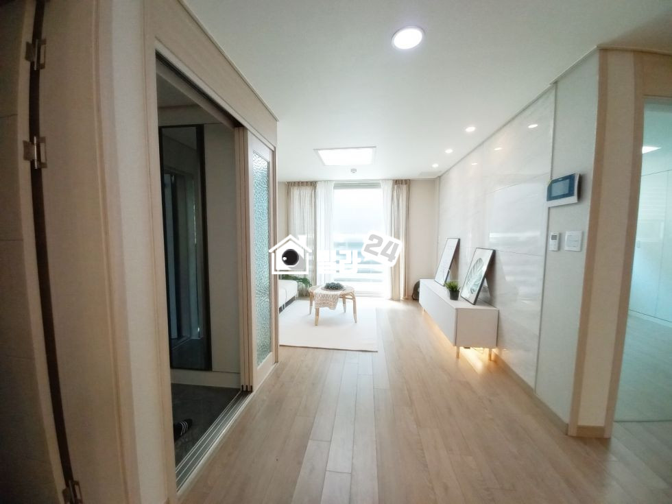 충남 천안동남구 목천읍 신계리 ♠ 신계리 6개동 대단지 넓은 쓰리룸 / 생활인프라 / 일렬주차에 단지 깔끔 / 대출 잘나와요~ 바로 연락주세요~!! 분양 매물번호 35230 사진 1