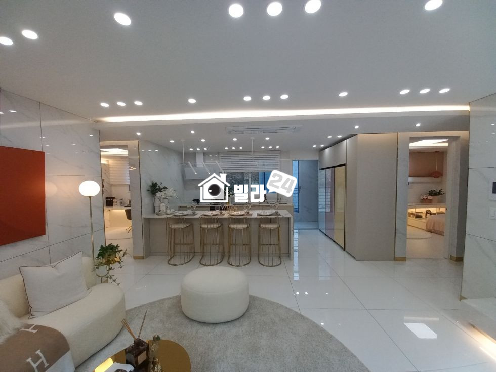 경기 수원권선구 오목천동 ★ 오목천역세권 / 최고 럭셔리 / 모든 옵션이 집안에 / 우와 하는 집 ★ 분양 매물번호 34882 사진 3