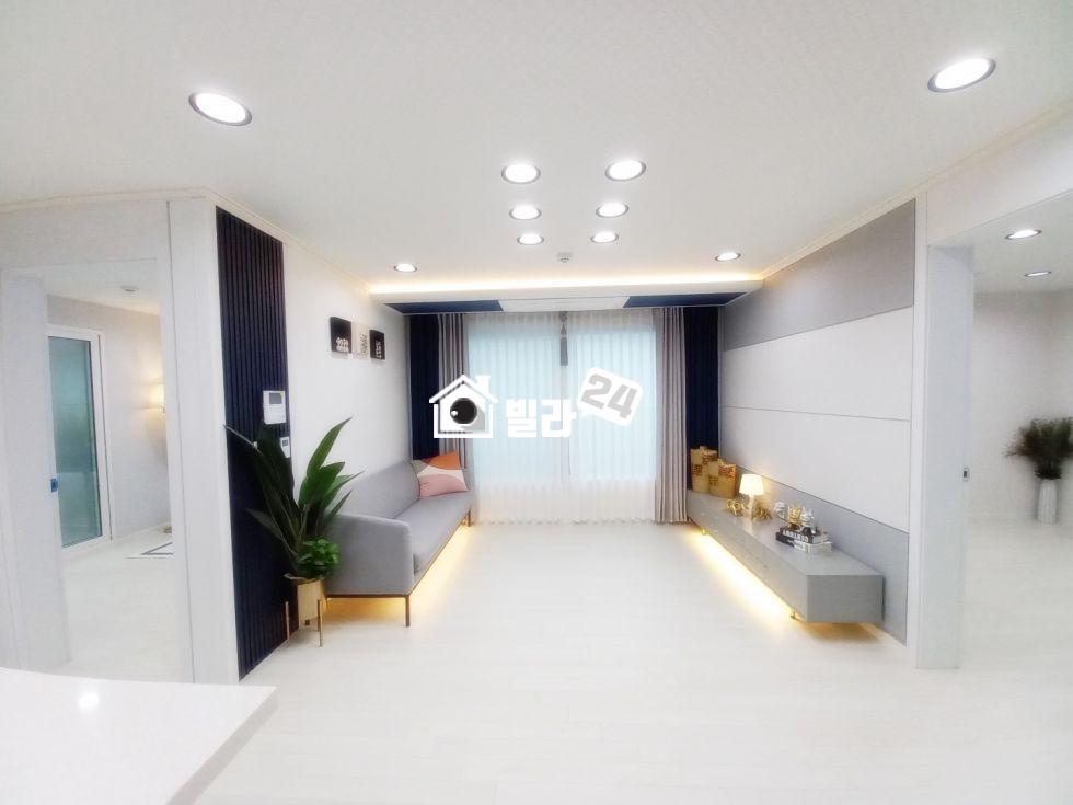 서울 도봉구 쌍문동 !쌍문역세권/ 초등학교 옆 / 거실주방 넓은 평수 / 인테리어 깔끔 !! 분양 매물번호 34630 사진 1