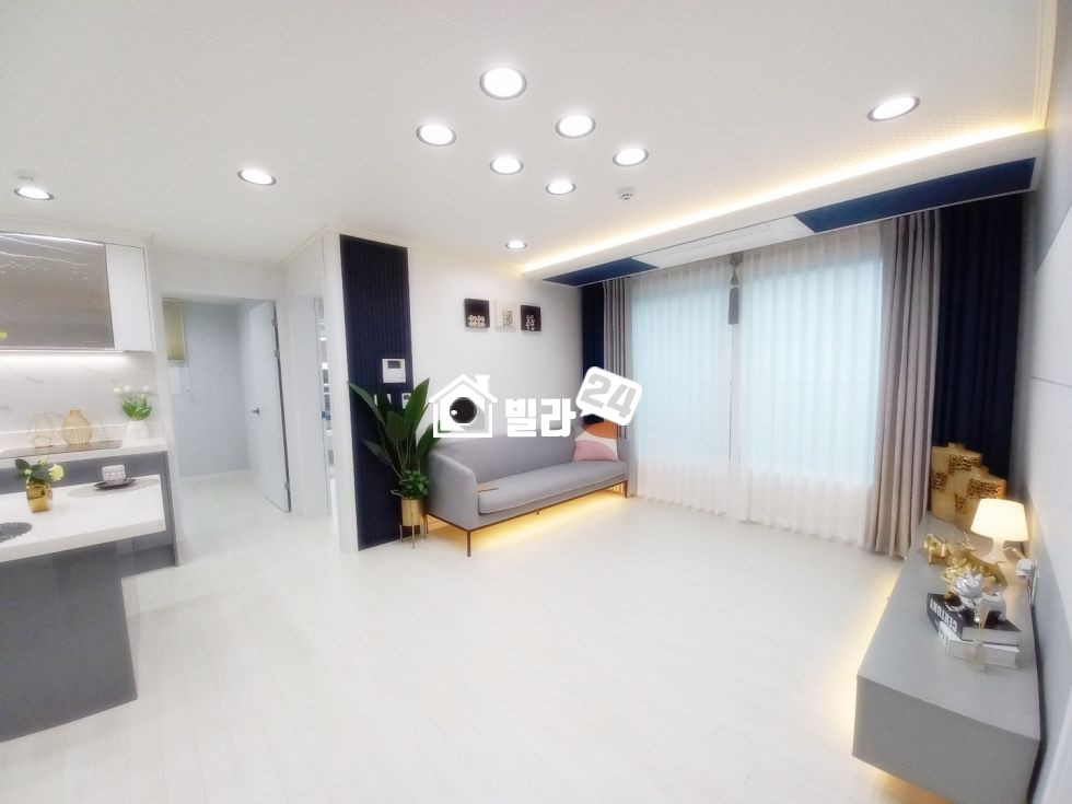 서울 도봉구 쌍문동 !쌍문역세권/ 초등학교 옆 / 거실주방 넓은 평수 / 인테리어 깔끔 !! 분양 매물번호 34630 사진 2