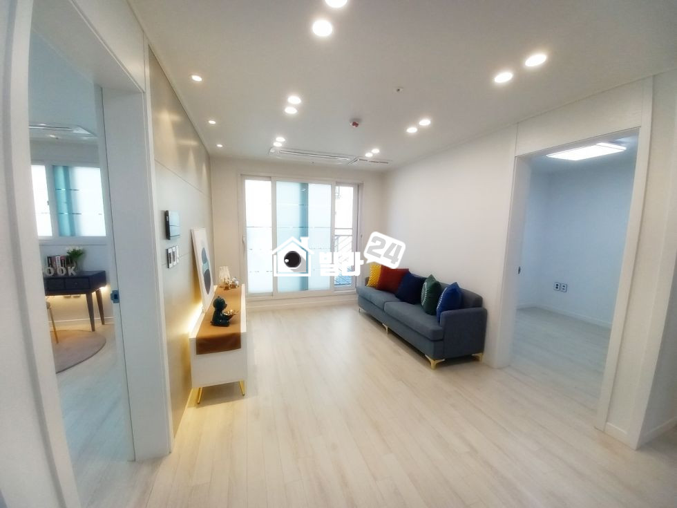 서울 구로구 개봉동 ◆ 개봉동 인테리어 좋은 투룸 풀옵션 / 초등학교 옆 / 전세 가능 / 개봉동 매물 최다!! 분양 매물번호 35330 사진 2