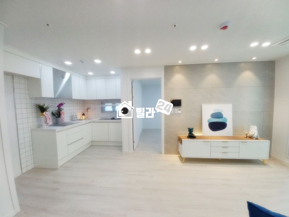 서울 구로구 개봉동 ◆ 개봉동 인테리어 좋은 투룸 풀옵션 / 초등학교 옆 / 전세 가능 / 개봉동 매물 최다!! 분양 매물번호 35330 사진 3
