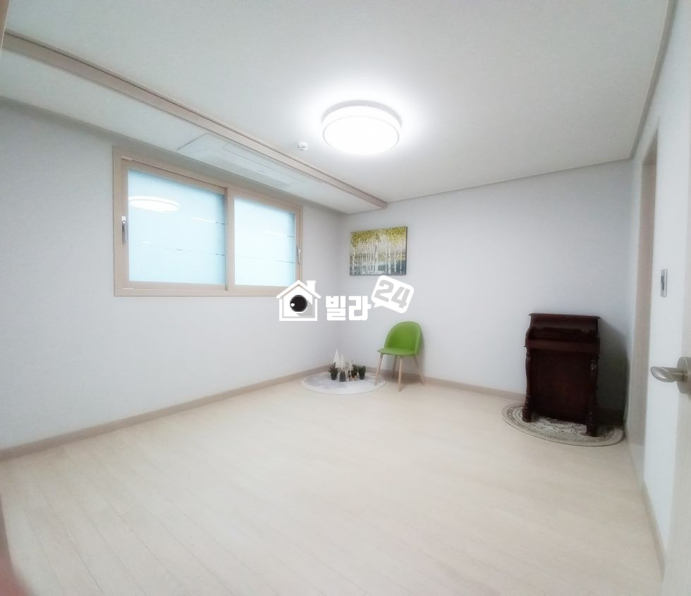 서울 금천구 시흥동 ★ 투룸/쓰리룸 거실 넓게 나온 집! 초등학교 도보가능 / 집 뒤에 숲세권! 분양 매물번호 34967 사진 5