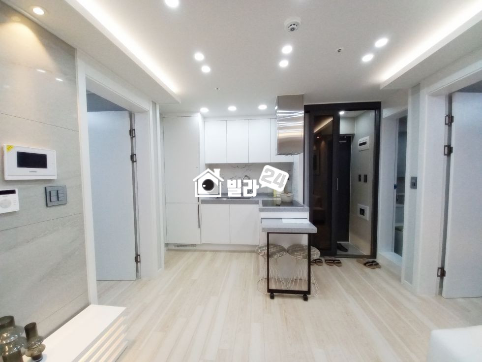 서울 강남구 역삼동 ## 역삼동 따끈따끈한 투룸 현장 / 갭투자 가능 / 계약 속도 엄청 빨라요^^ 분양 매물번호 35376 사진 4