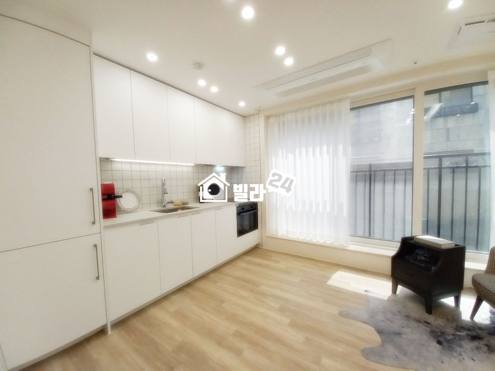 서울 강남구 역삼동 ♣ 역삼동 1.5룸 가능 / 인테리어 깔끔 넓게 나왔어요~ 투자 가능 분양 매물번호 35354 사진 2