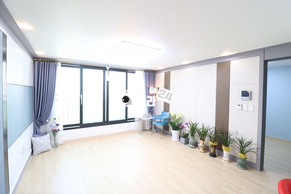 인천 남동구 구월동 ★ 구월동 ★ 방3개화2 , 주거일체형으로 구조를 잘뽑은 현장 거실 넓은 현장은 여기입니다 분양 매물번호 32662 사진 2
