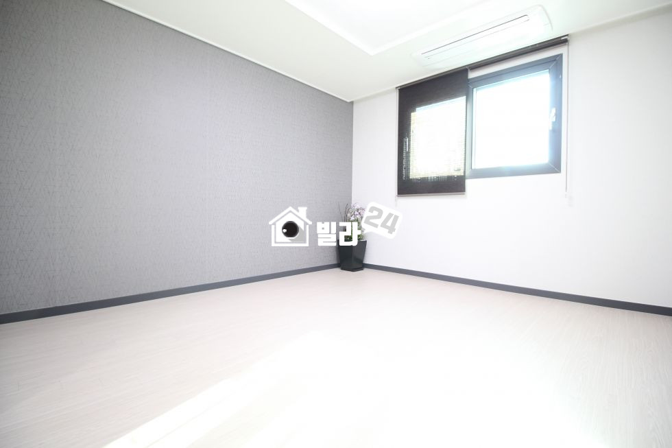 인천 남동구 구월동 ✿❀대로변에 위치한 구월동 아파트❀✿ 넓~은 거실과 주방거실 분리형 구조!! **APT등기입니다** 분양 매물번호 32964 사진 4