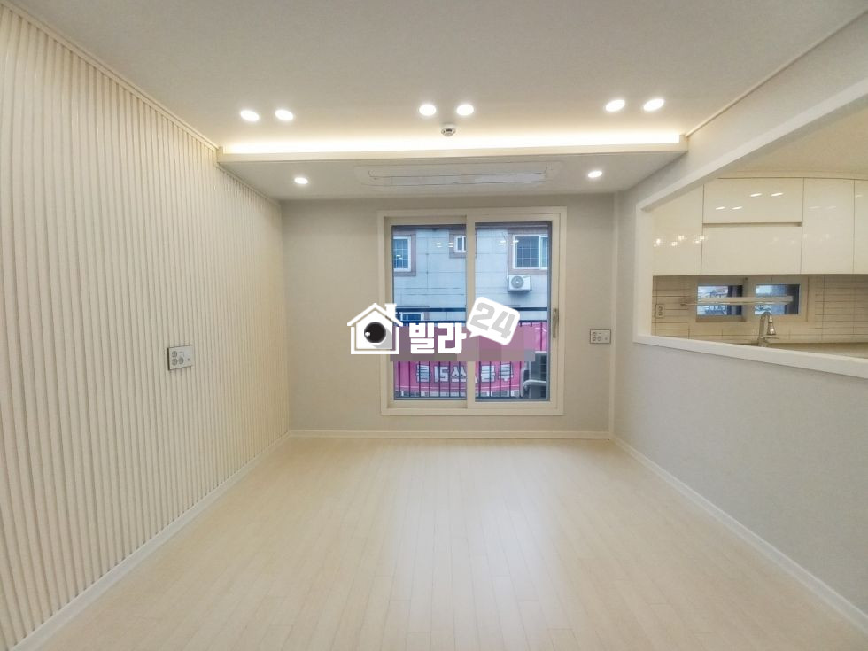 경기 고양덕양구 삼송동 ## 삼송역세권 투룸 여기는 신혼부부에게 딱이에요 ! 더 많은 매물 원하세요? 편하게 콜 ~~~~~ 분양 매물번호 35392 사진 1