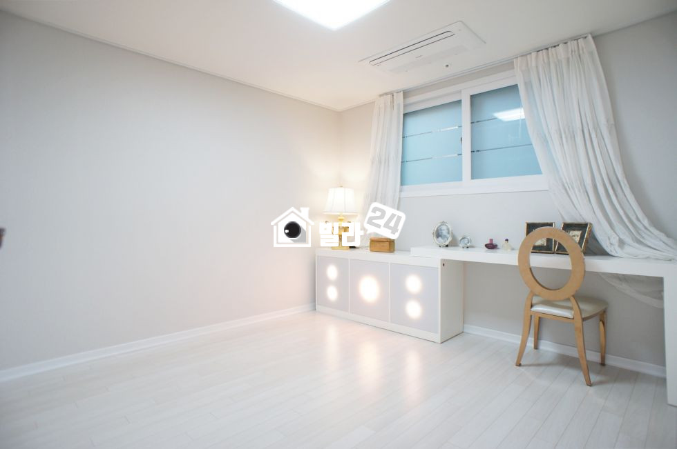 경기 수원팔달구 지동 ☞『희귀매물 마감임박』☜ ★지동에도 드디어 매물등장!!아담힌 크기의 3룸!!★ 신혼집으로 딱이네! 분양 매물번호 30531 사진 4