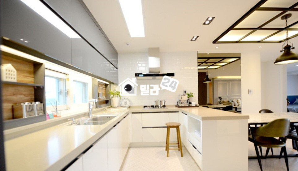 경기 고양일산서구 덕이동 ♠♠ 일산서구 신축!! 좋아요!!! ♠♠ 주방도 길게 잘나왔어요~~!!!! 냉장고 자리도 넉넉~~!!!! 이번이 좋은기회일꺼에요~~!!! 실용적이기 까지해요~~~☺☺ 분양 매물번호 33807 사진 4