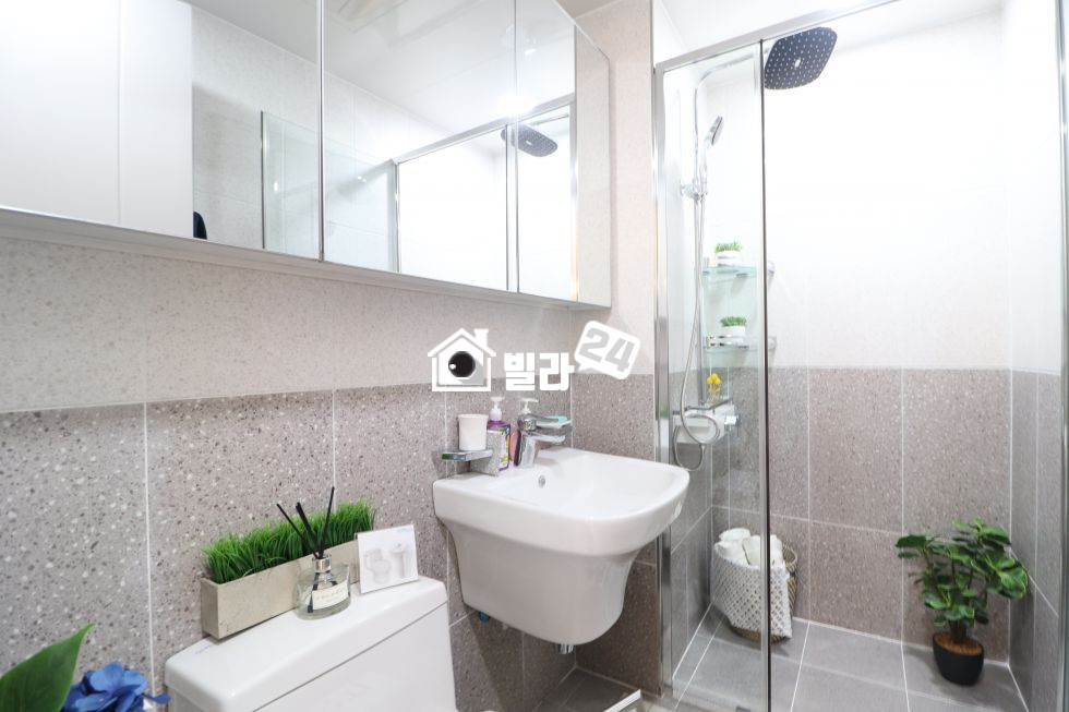 경기 과천시 문원동 ●♨ 과천에서 반응 뜨거운 현장 ♨● 넓은거실 / 세련된 주방인테리어 / 밝은채광 / 탁 트인 전망 분양 매물번호 33123 사진 8