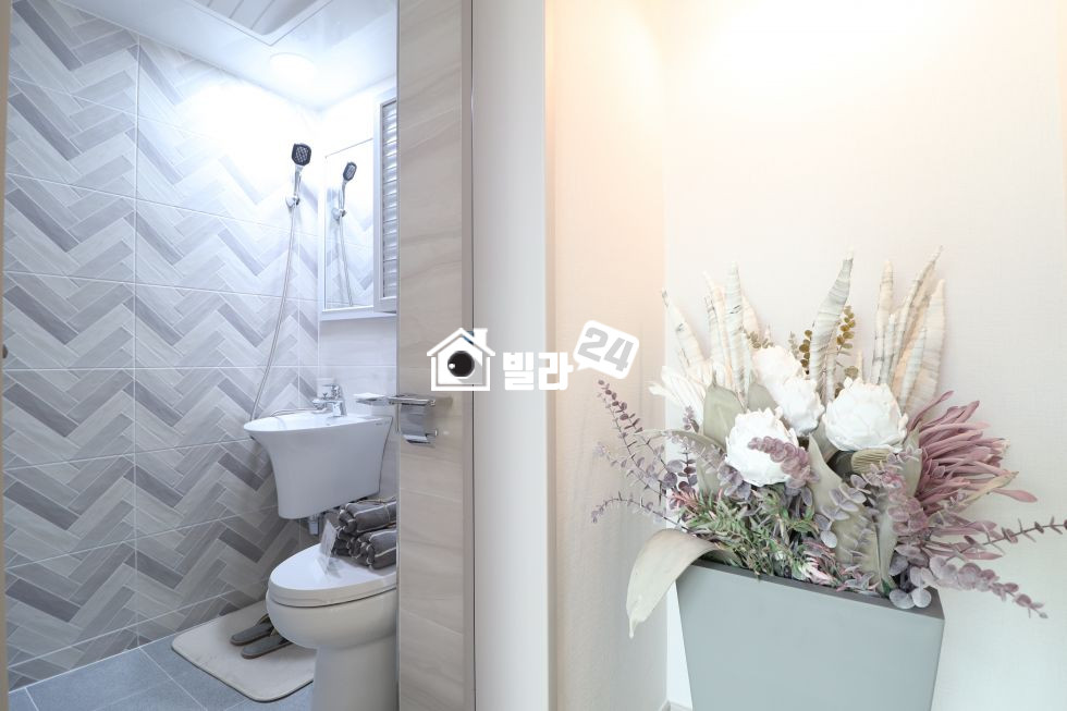 경기 과천시 문원동 ●♨ 과천에서 반응 뜨거운 현장 ♨● 넓은거실 / 세련된 주방인테리어 / 밝은채광 / 탁 트인 전망 분양 매물번호 33123 사진 9
