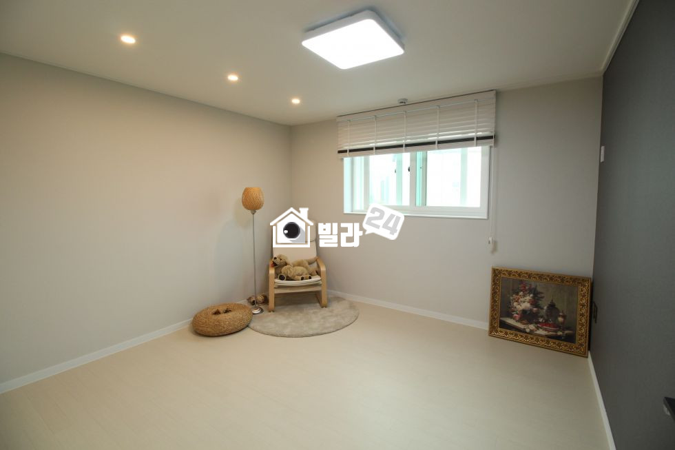 경기 광주시 장지동 ★대단지★거실이 폭과 주방과의 거리가 만리장성 버금갈 초특급사이즈에 3룸 눈으로 보셔야합니다 분양 매물번호 31054 사진 3