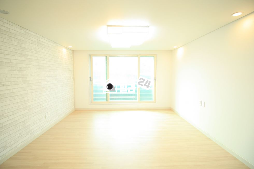경기 광주시 회덕동 ◈◈ 회덕동!!! 알짜배기!!! 복층!!! ◈◈ 광주시청✔ 성남시 가까워요✔ 집안 인테리어나 테라스 분위기도 너무 좋아요~~~❤❤❤ 분양 매물번호 33786 사진 1
