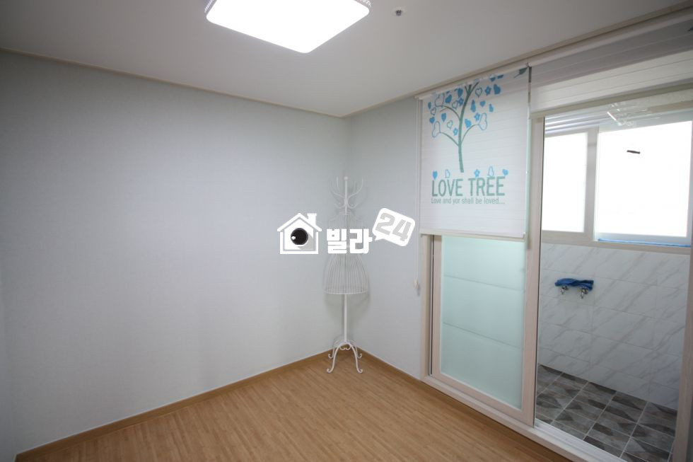 인천 계양구 오류동 ★오류동★ 방3개화2 구조 전망은 우수 !!! 일렬식주차/ 무인택배함 / 스프링쿨러까지 시공 !!! 분양 매물번호 32557 사진 5
