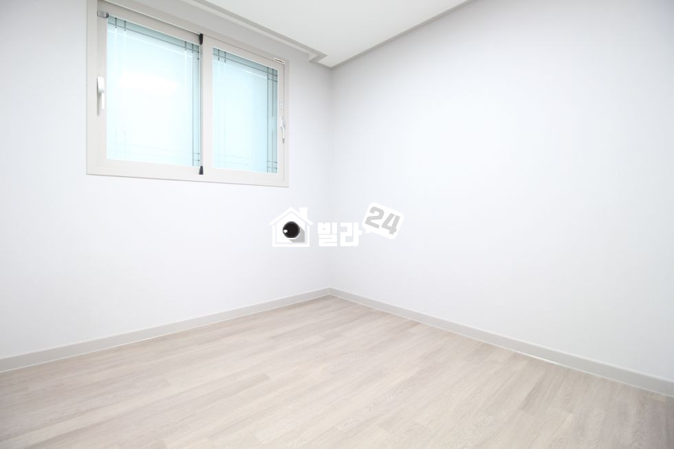인천 제물포구 만석동 초저가) ◆1억 초반대 3룸!!!!◆ 한 번 보면 자꾸 생각나실껄요~? ((입주금 적으신분 상담 전화주세요^^♬♪)) 분양 매물번호 33005 사진 5